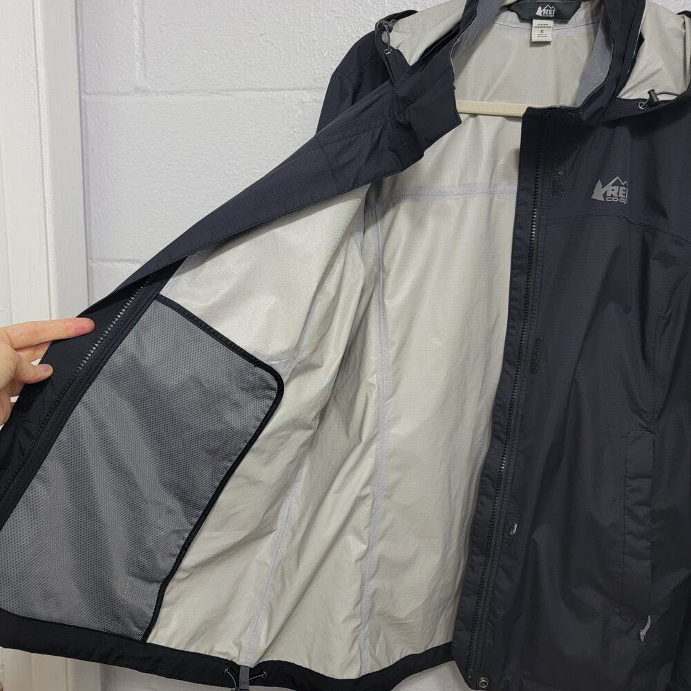 Rei Jacket - image 7